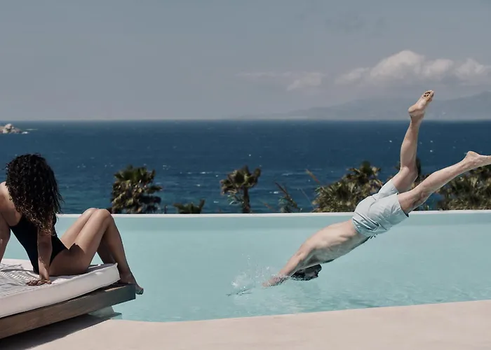 Luxury hotel only: Mykonos Earth Suites (Adults Only)